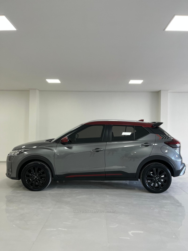 KICKS 1.6 XPLAY 16V FLEX 4P AUTOMÁTICO - 2023 - CAXIAS DO SUL