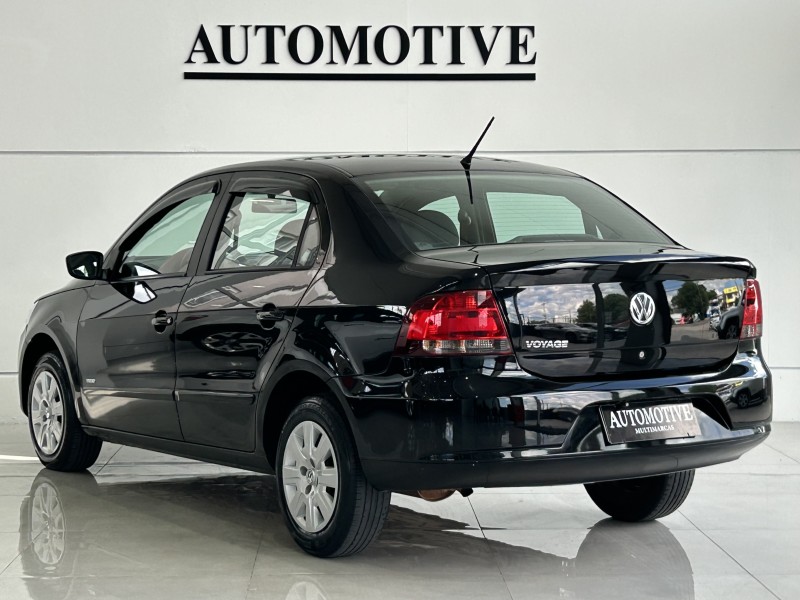 VOYAGE 1.0 MI 8V FLEX 4P MANUAL - 2011 - CAXIAS DO SUL