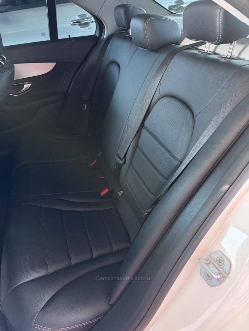 C 200 2.0 CGI AVANTGARDE 16V GASOLINA 4P AUTOMÁTICO - 2015 - PAROBé