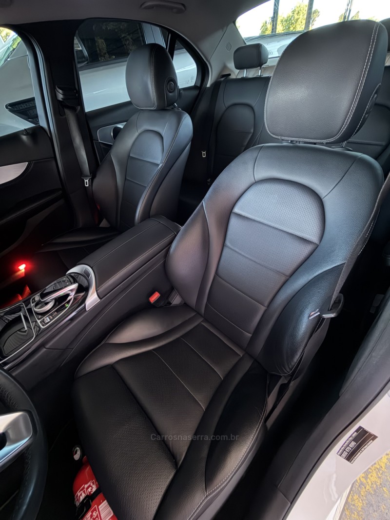C 200 2.0 CGI AVANTGARDE 16V GASOLINA 4P AUTOMÁTICO - 2015 - PAROBé