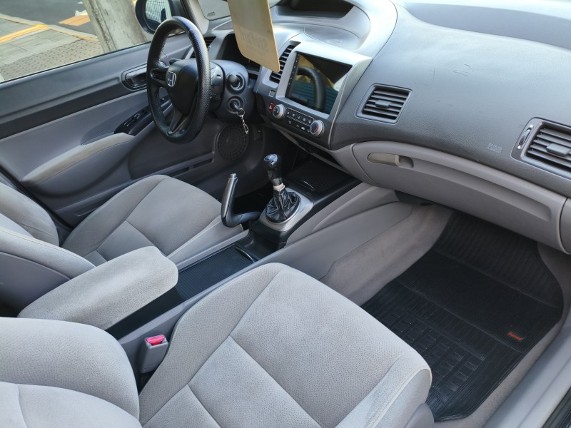 CIVIC 1.8 LXS 16V FLEX 4P MANUAL - 2008 - BOM PRINCíPIO