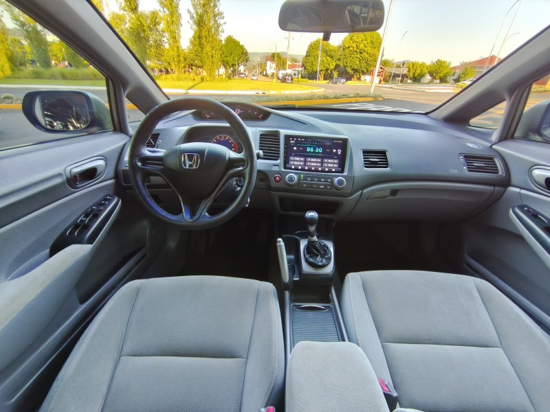 CIVIC 1.8 LXS 16V FLEX 4P MANUAL - 2008 - BOM PRINCíPIO