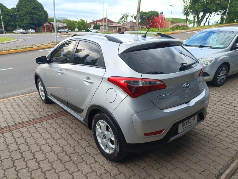 HB20X 1.6 16V STYLE FLEX 4P AUTOMÁTICO - 2015 - BOM PRINCíPIO