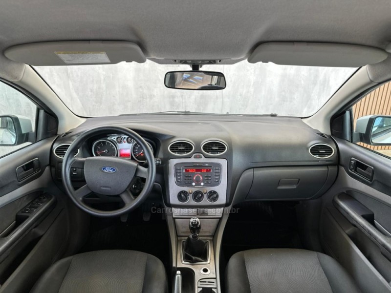 FOCUS 1.6 GLX SIGMA 16V FLEX 4P MANUAL - 2013 - NOVO HAMBURGO