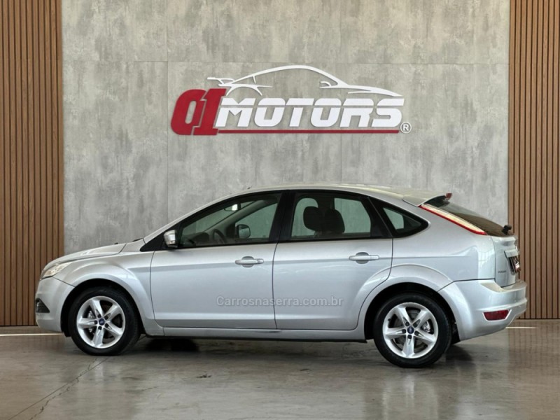 FOCUS 1.6 GLX SIGMA 16V FLEX 4P MANUAL - 2013 - NOVO HAMBURGO