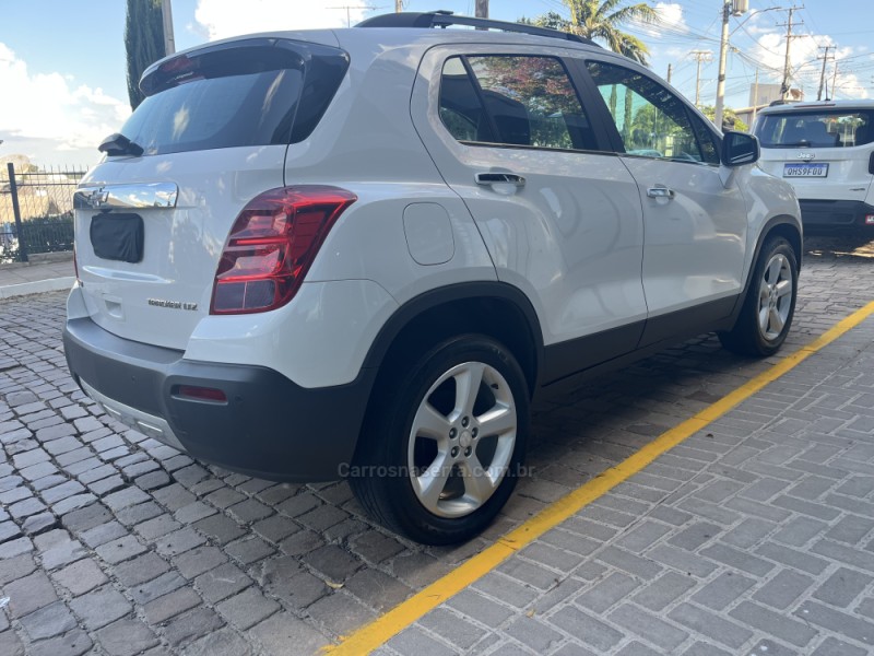 TRACKER 1.8 MPFI LTZ 4X2 16V FLEX 4P AUTOMÁTICO - 2015 - VERANóPOLIS