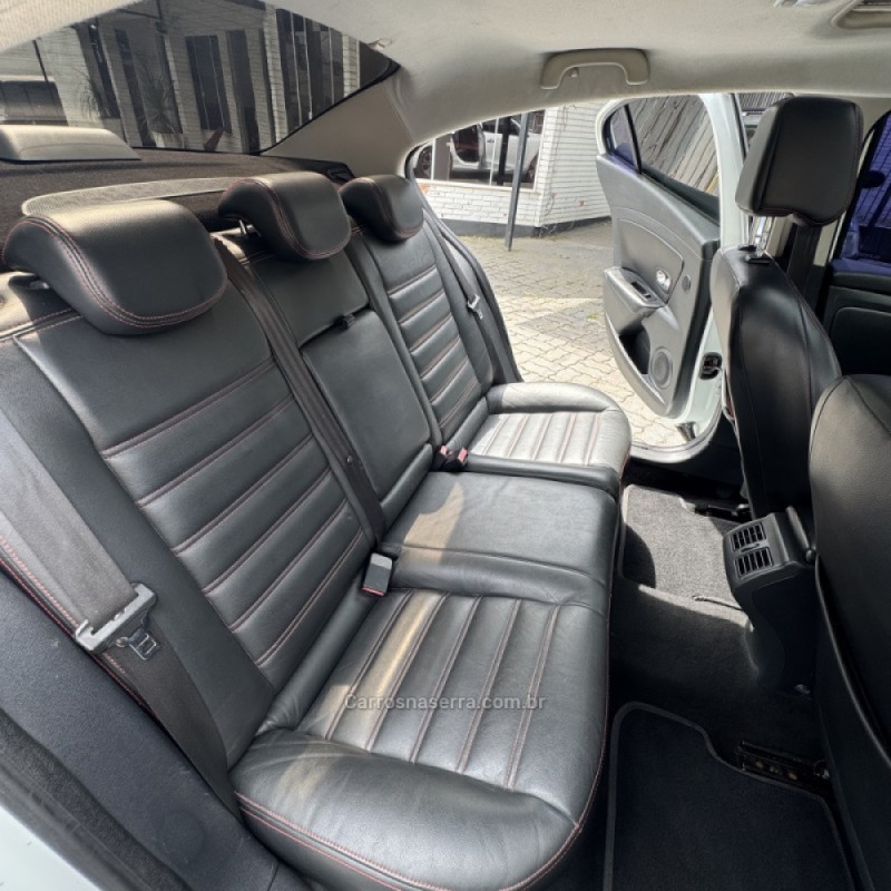 FLUENCE 2.0 GT 16V TURBO GASOLINA 4P MANUAL - 2013 - CAXIAS DO SUL