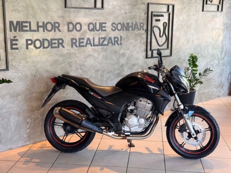 CB 300R  - 2010 - CAXIAS DO SUL