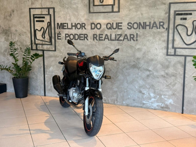 CB 300R  - 2010 - CAXIAS DO SUL