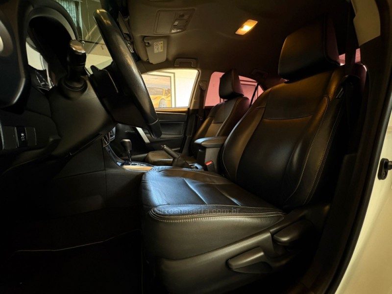 COROLLA 2.0 XEI 16V FLEX 4P AUTOMÁTICO - 2019 - CAMPO BOM