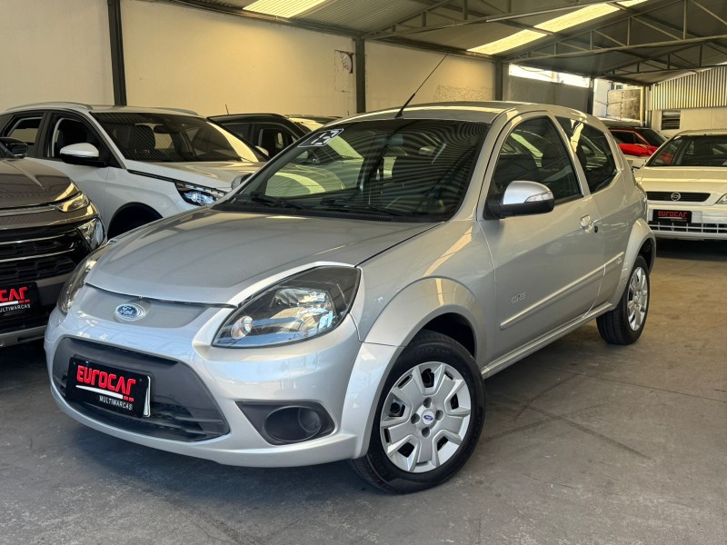 FORD - KA - 2012/2013 - Cinza - R$ 32.900,00