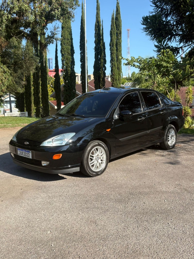 focus 2.0 ghia 16v gasolina 4p manual 2001 farroupilha