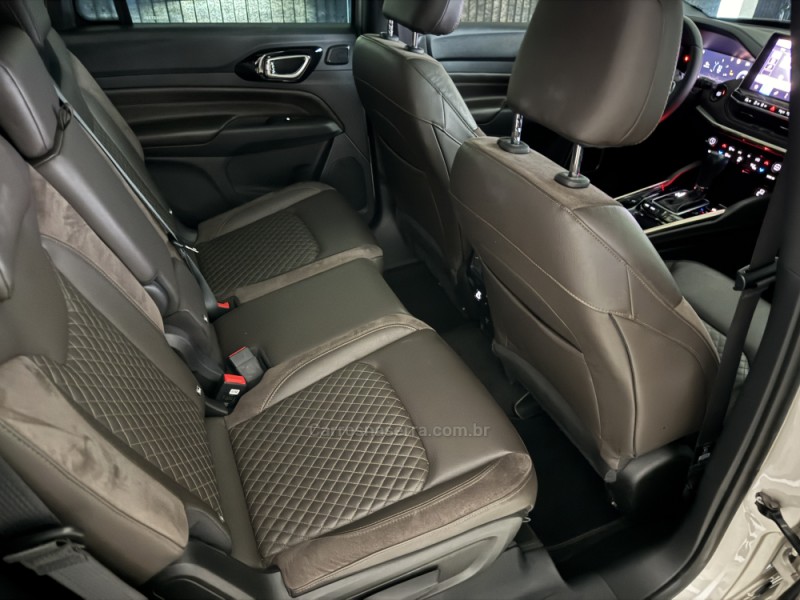 COMMANDER 1.3 OVERLAND T270 16V 4X2 TURBO FLEX 4P AUTOMÁTICO - 2023 - CAXIAS DO SUL