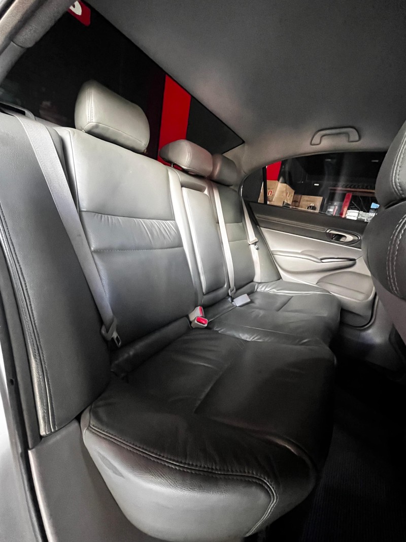 CIVIC 1.8 LXS 16V FLEX 4P AUTOMÁTICO - 2009 - SãO LEOPOLDO