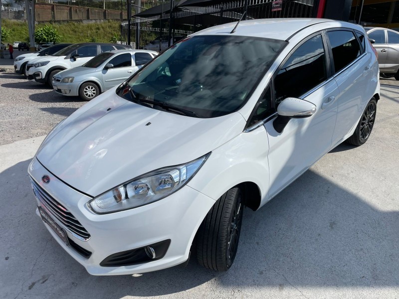 FIESTA 1.6 TITANIUM HATCH 16V FLEX 4P AUTOMÁTICO - 2015 - CAXIAS DO SUL