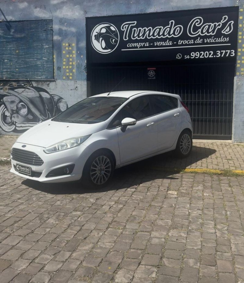 fiesta 1.6 titanium hatch 16v flex 4p automatico 2015 caxias do sul