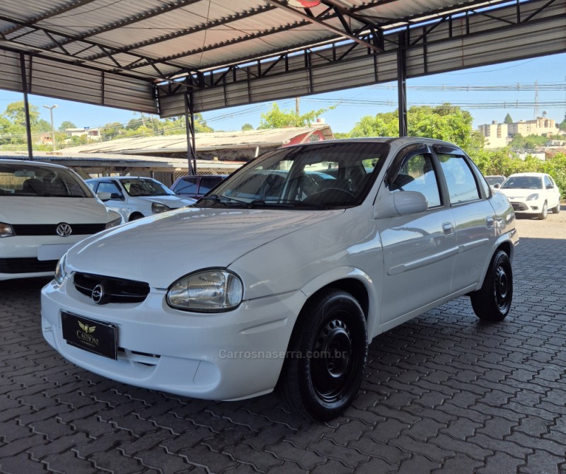 CLASSIC 1.6 MPFI LIFE 8V GASOLINA 4P MANUAL - 2007 - CAXIAS DO SUL