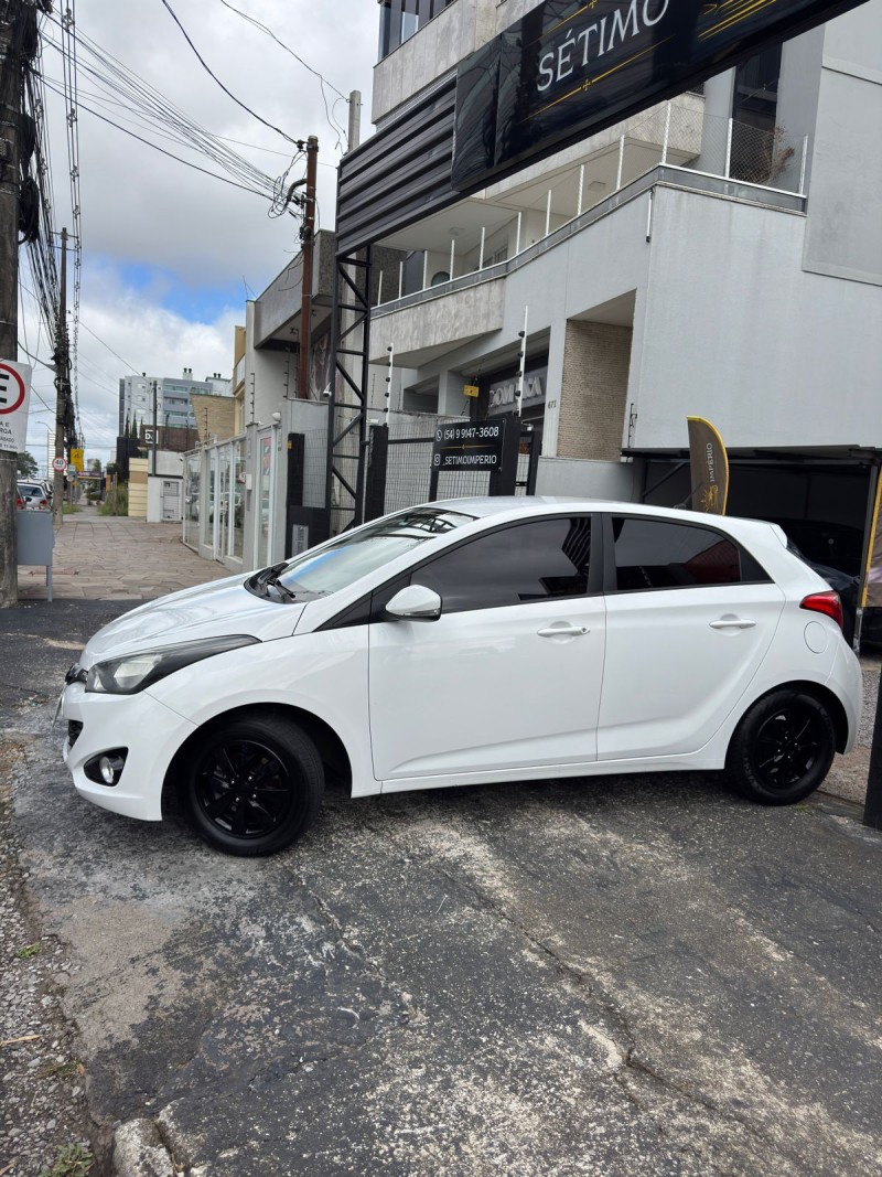 HB20S 1.6 COMFORT STYLE 16V FLEX 4P MANUAL - 2014 - CAXIAS DO SUL