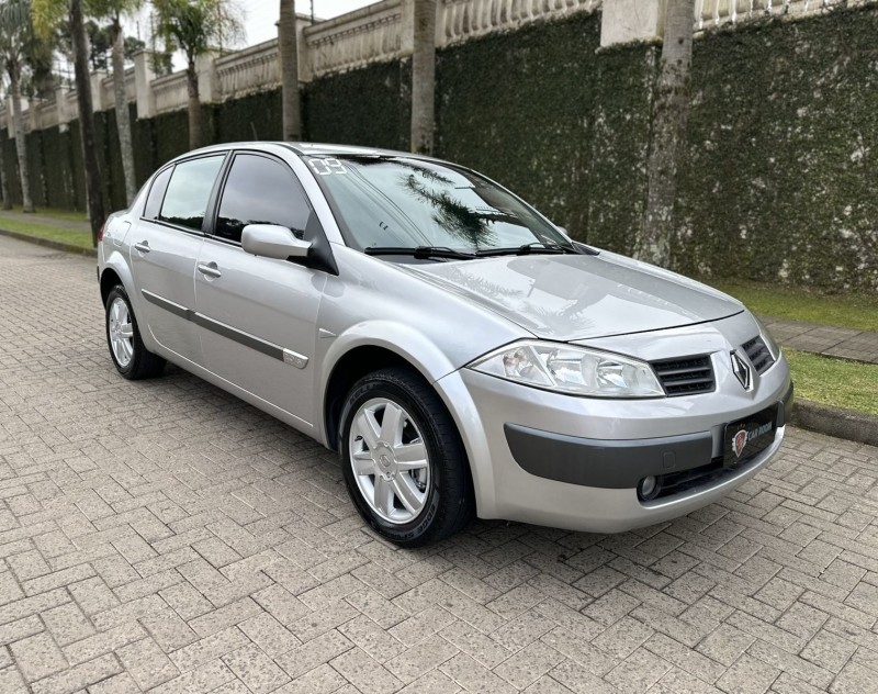 MÉGANE 2.0 DYNAMIQUE SEDAN 16V GASOLINA 4P AUTOMÁTICO - 2009 - CAXIAS DO SUL