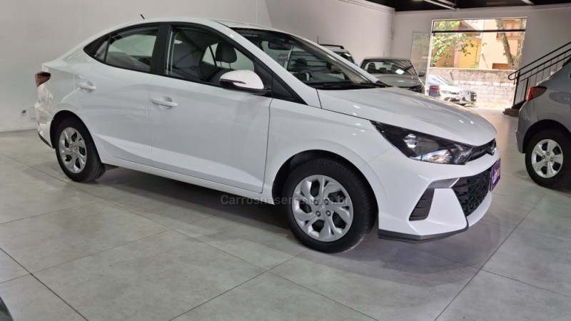 HB20S 1.0 COMFORT PLUS 12V FLEX 4P MANUAL - 2025 - GRAMADO