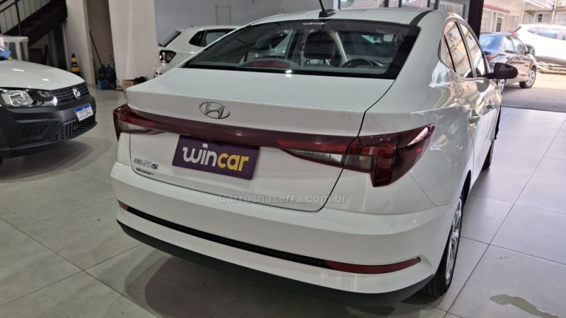 HB20S 1.0 COMFORT PLUS 12V FLEX 4P MANUAL - 2025 - GRAMADO