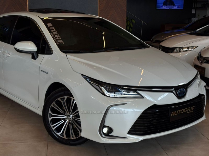 COROLLA 1.8 ALTIS PREMIUM 16V HÍBRIDO 4P AUTOMÁTICO - 2020 - CAMPO BOM