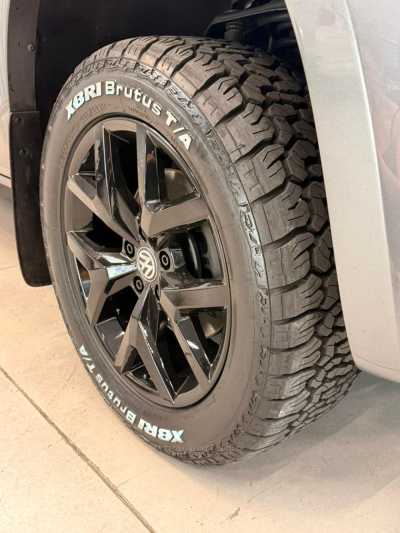 AMAROK 3.0 V6 TDI HIGHLINE CD DIESEL 4MOTION AUTOMÁTICO - 2022 - CAXIAS DO SUL