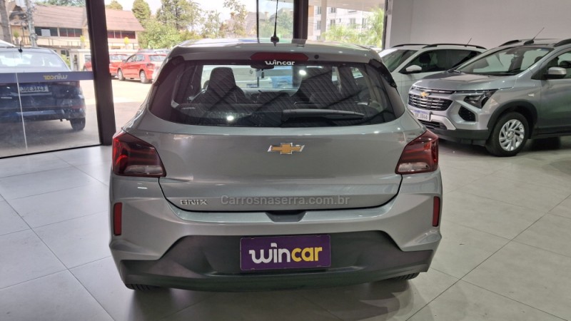 ONIX 1.0 LT 12V FLEX 4P MANUAL - 2025 - GRAMADO