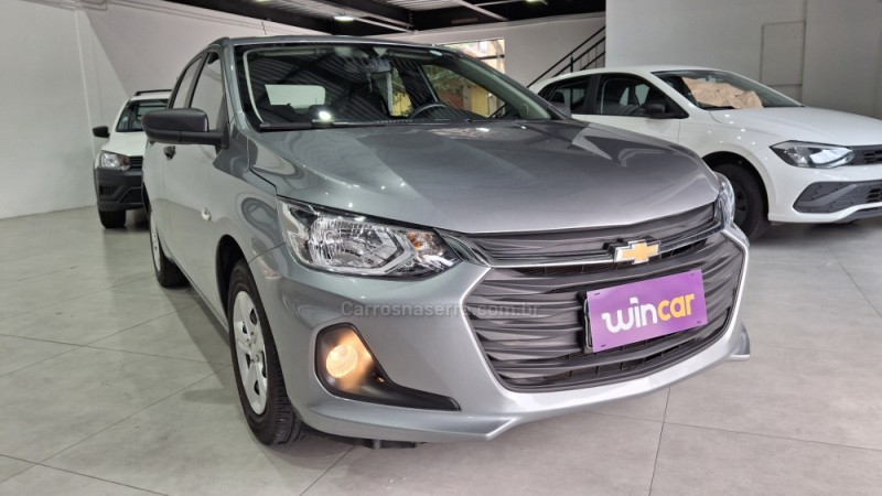 ONIX 1.0 LT 12V FLEX 4P MANUAL - 2025 - GRAMADO