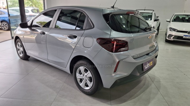ONIX 1.0 LT 12V FLEX 4P MANUAL - 2025 - GRAMADO