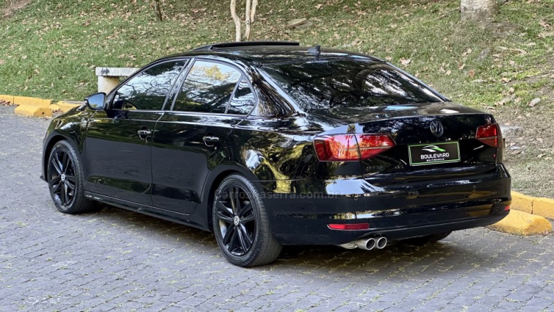 JETTA 2.0 TSI HIGHLINE 211CV GASOLINA 4P TIPTRONIC - 2016 - CAXIAS DO SUL