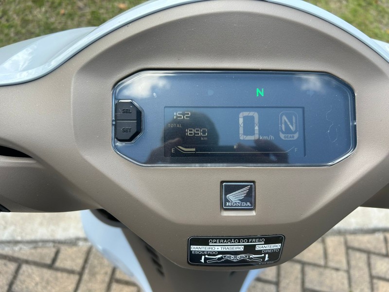 BIZ 125 EX - 2025 - CANELA