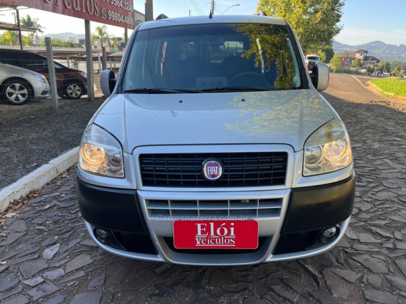 DOBLÓ 1.8 MPI ESSENCE 16V FLEX 7P MANUAL - 2015 - DOIS IRMãOS
