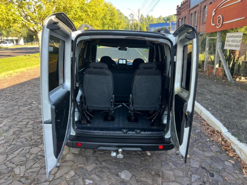 DOBLÓ 1.8 MPI ESSENCE 16V FLEX 7P MANUAL - 2015 - DOIS IRMãOS