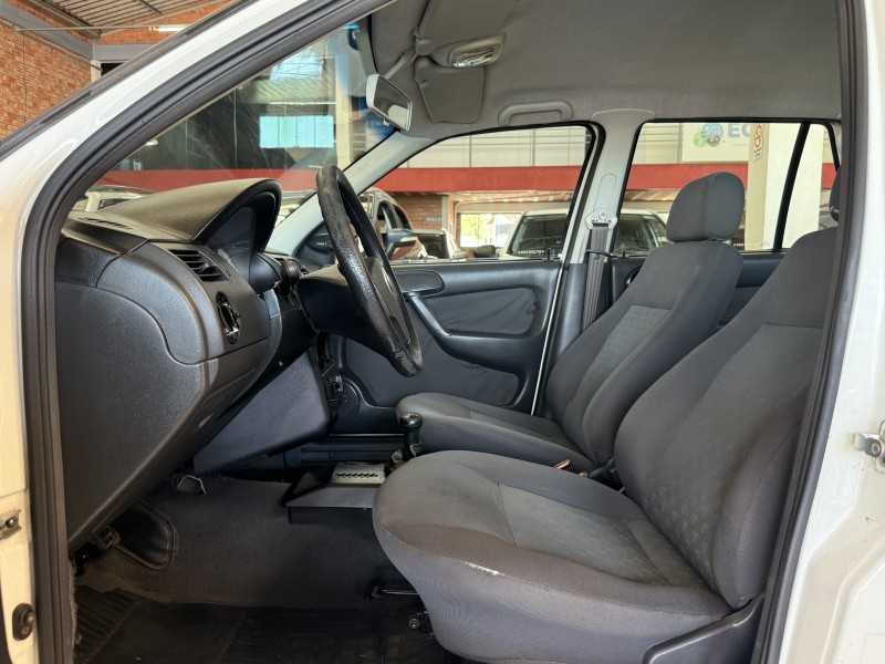 GOL 1.6 MI POWER 8V FLEX 4P MANUAL G.III - 2003 - FARROUPILHA