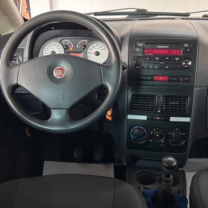 IDEA 1.4 MPI ELX 8V FLEX 4P MANUAL - 2009 - VACARIA