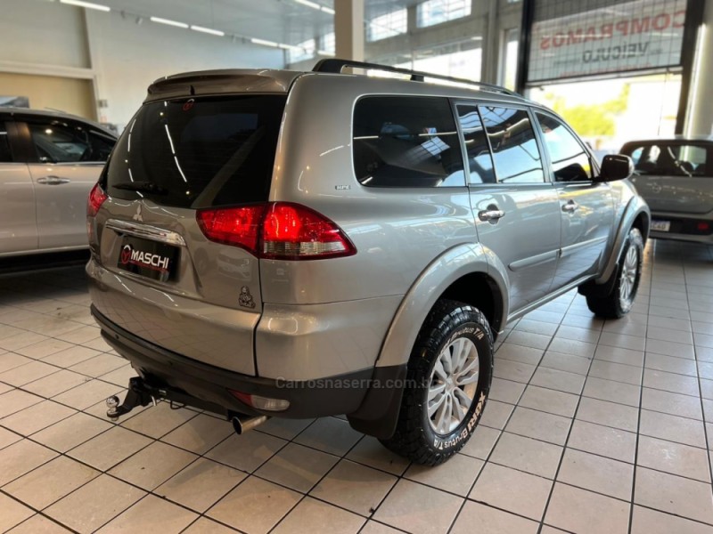 PAJERO DAKAR 3.2 HPE 4X4 7 LUGARES 16V TURBO INTERCOOLER DIESEL 4P AUTOMÁTICO - 2015 - CAXIAS DO SUL