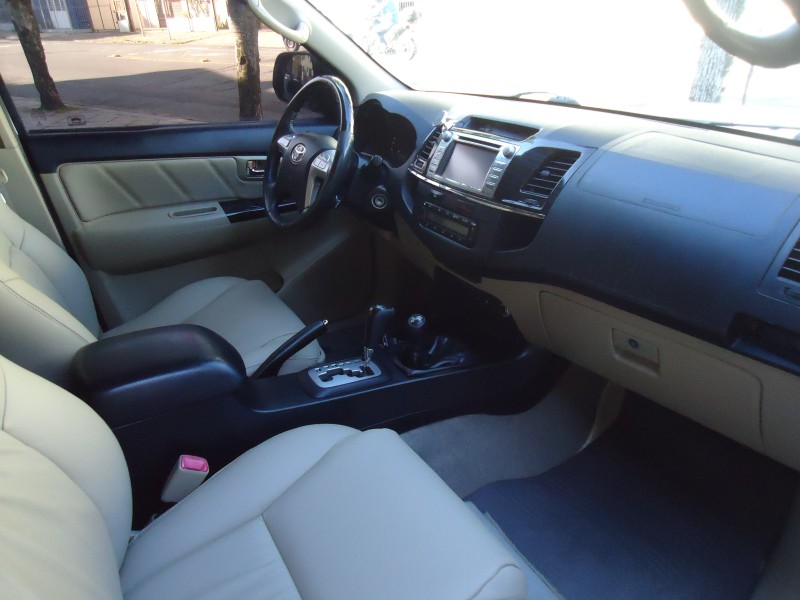 HILUX SW4 3.0 SRV 4X4 16V TURBO INTERCOOLER DIESEL 4P AUTOMÁTICO - 2014 - CAXIAS DO SUL