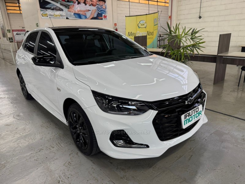 onix 1.0 hatch rs 12v turbo 4p automatico 2024 caxias do sul