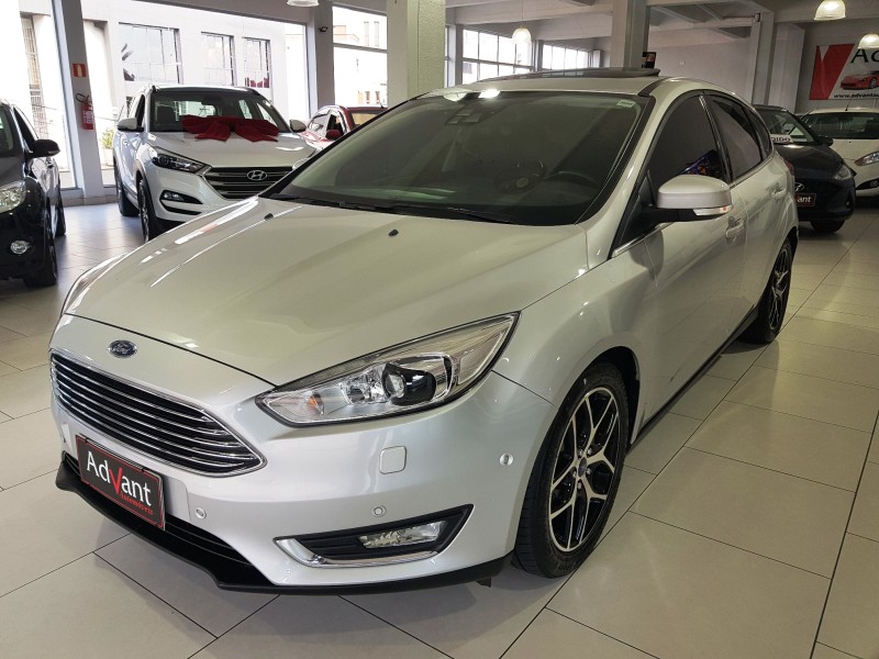 focus 2.0 titanium plus hatch 16v flex 4p auto 2018 caxias do sul