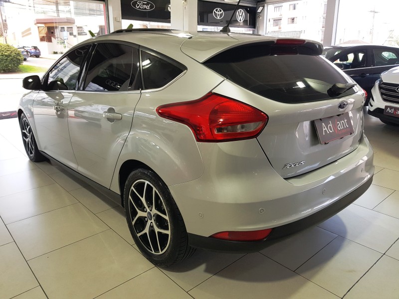 FOCUS 2.0 TITANIUM PLUS HATCH 16V FLEX 4P AUTO - 2018 - CAXIAS DO SUL