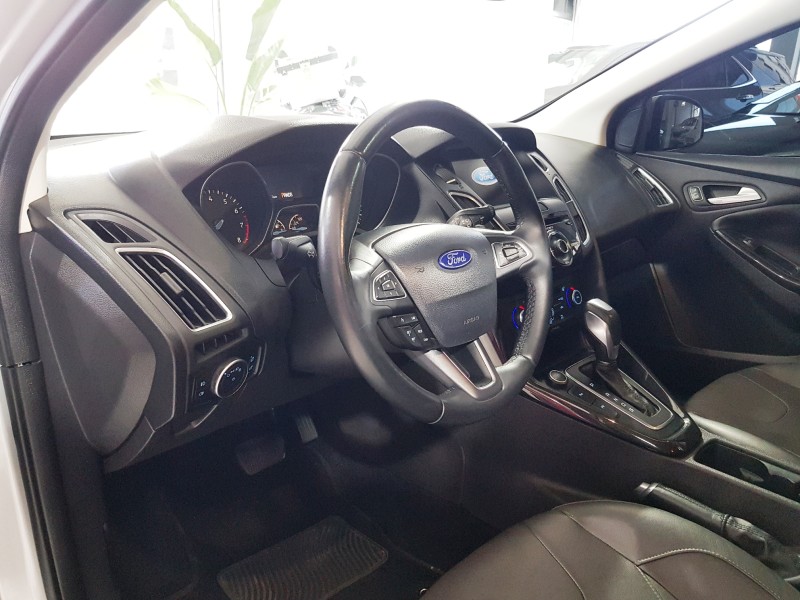 FOCUS 2.0 TITANIUM PLUS HATCH 16V FLEX 4P AUTO - 2018 - CAXIAS DO SUL