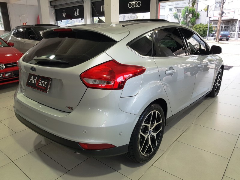 FOCUS 2.0 TITANIUM PLUS HATCH 16V FLEX 4P AUTO - 2018 - CAXIAS DO SUL