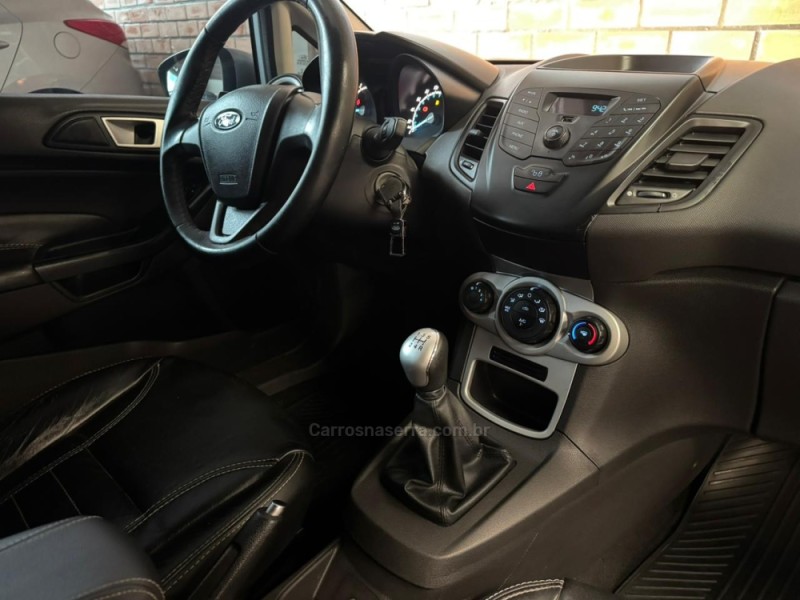 FIESTA 1.6 SE HATCH 16V FLEX 4P MANUAL - 2017 - SãO MARCOS