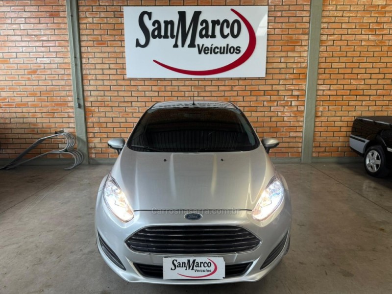 fiesta 1.6 se hatch 16v flex 4p manual 2017 sao marcos