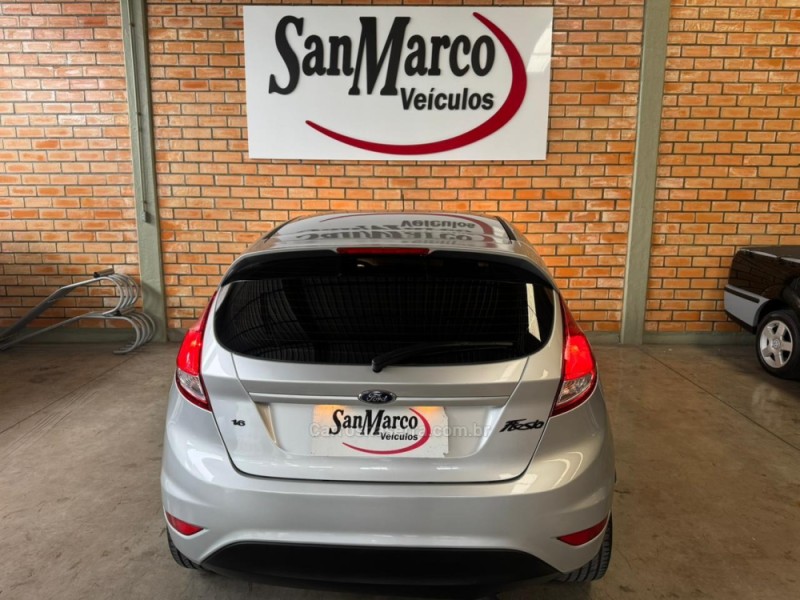 FIESTA 1.6 SE HATCH 16V FLEX 4P MANUAL - 2017 - SãO MARCOS