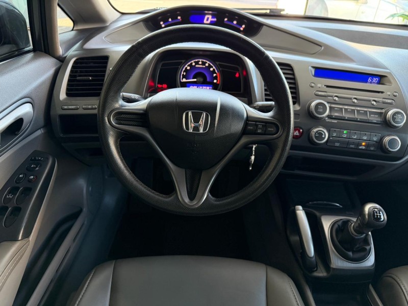 CIVIC 1.8 LXS 16V FLEX 4P MANUAL - 2009 - CAXIAS DO SUL