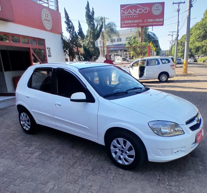 CELTA 1.0 MPFI LT 8V FLEX 4P MANUAL - 2012 - ESTâNCIA VELHA