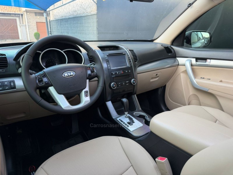 SORENTO 3.5 S.670 V6 4X4 24V GASOLINA 4P AUTOMÁTICO - 2013 - ESTâNCIA VELHA