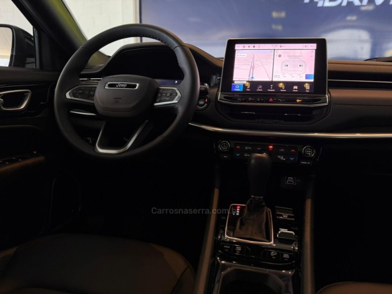 COMPASS 2.0 OVERLAND HURRICANE 4X4 TURBO GASOLINA 4P AUTOMÁTICO - 2025 - SãO LEOPOLDO
